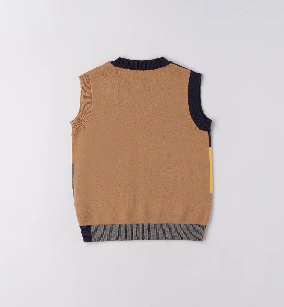 4F215-00-0747~Back~e-commerce.webp