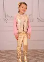 Cher_Gilet_Gold_Lifestyle.webp