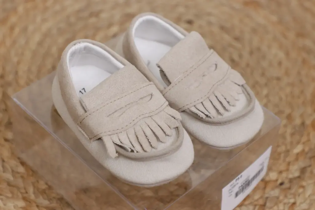 Chaussures beige garçon