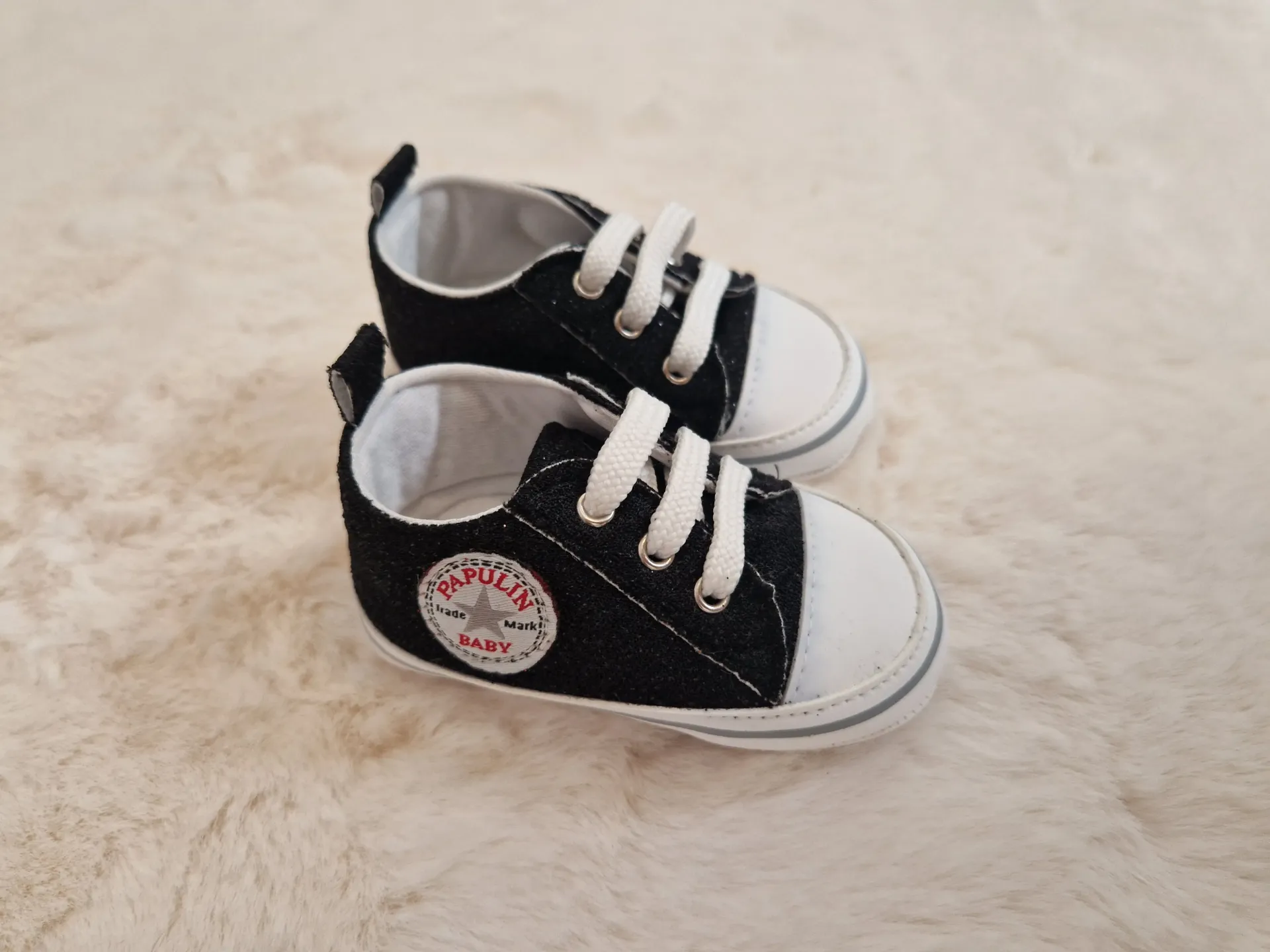 Chaussure en toile noir paillette