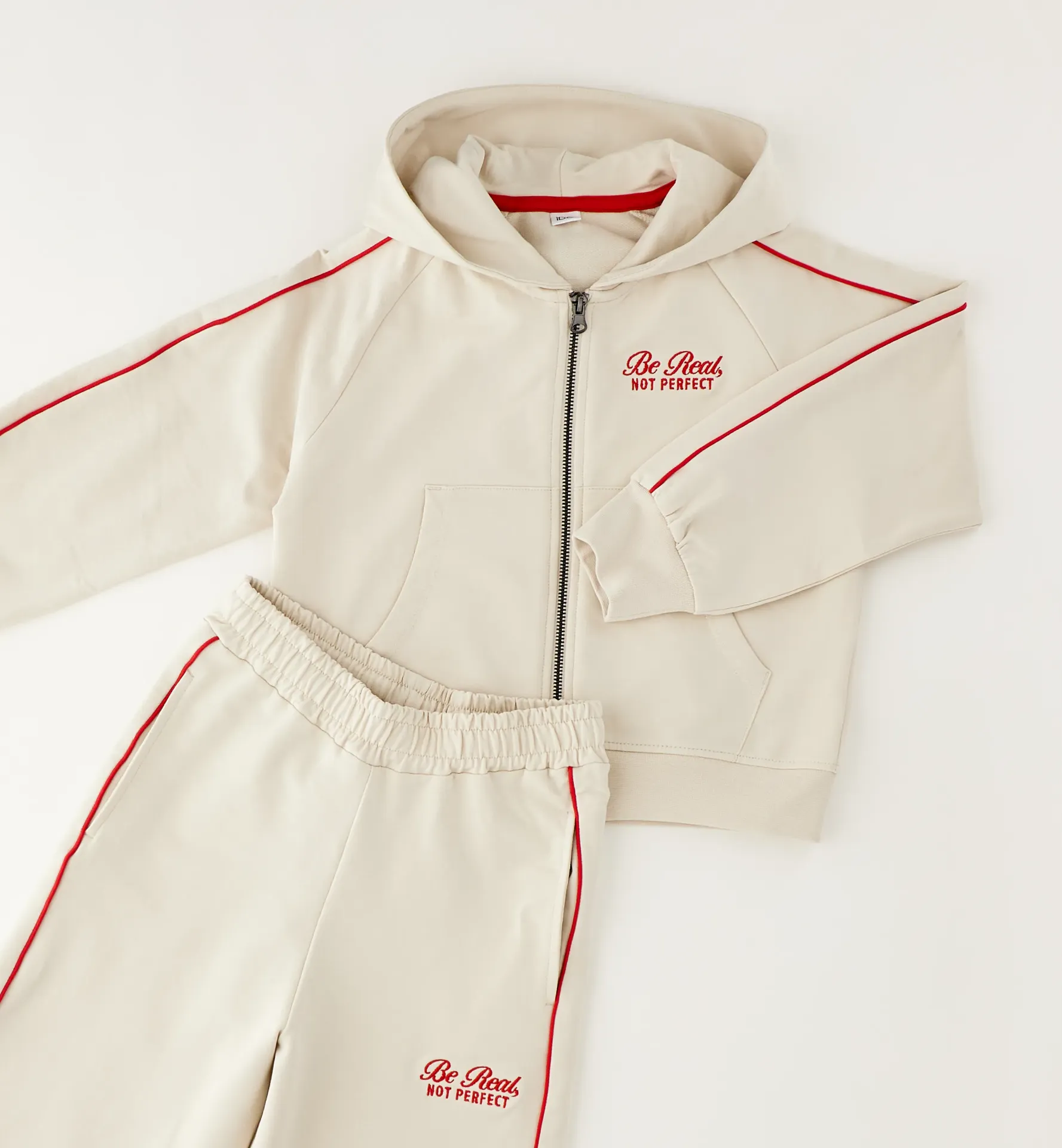 [4.G860.00] IDO - ENSEMBLE SPORTY Beige & rouge (S (8A))
