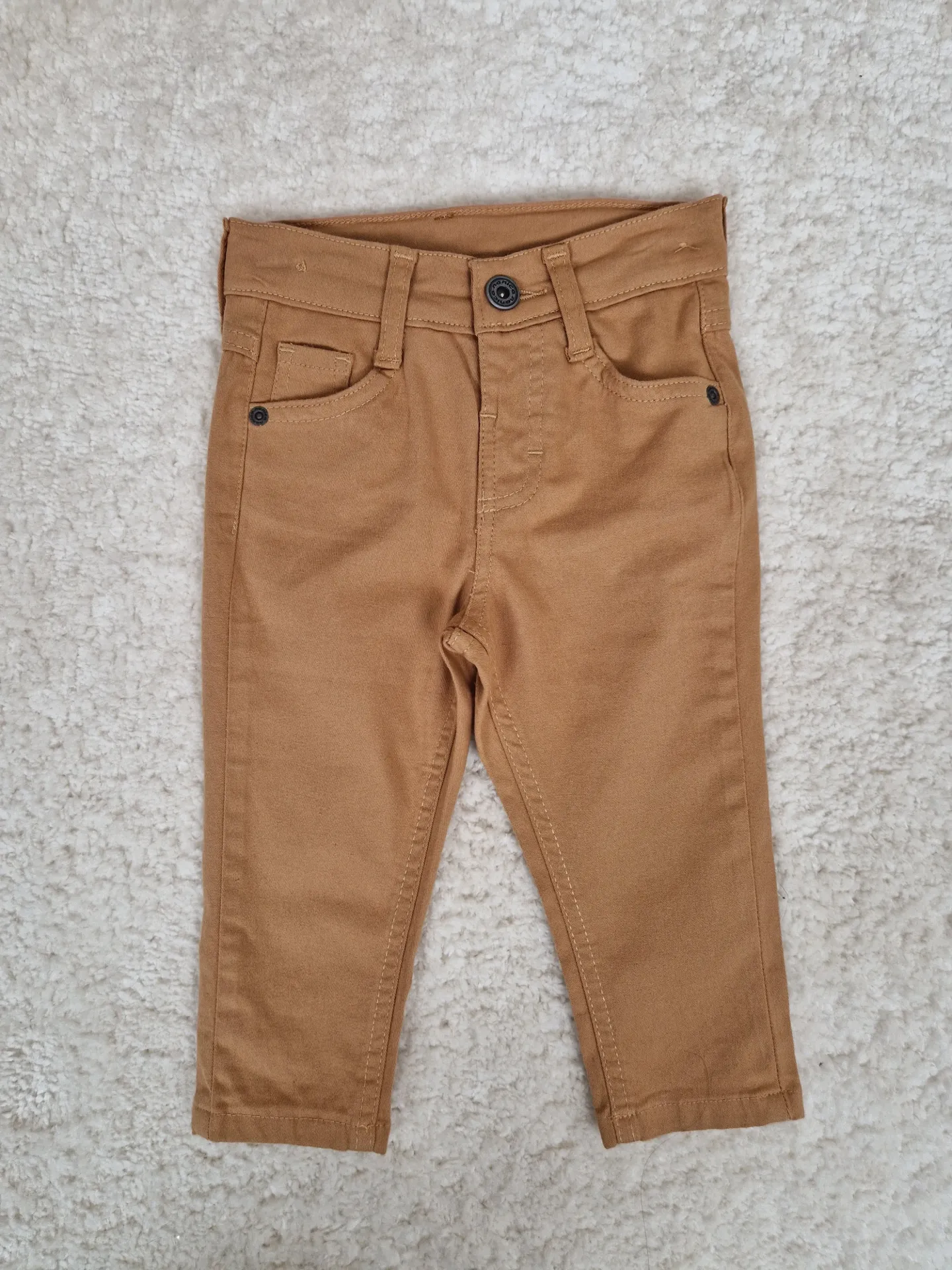 LARA - Pantalon garçon Ocre